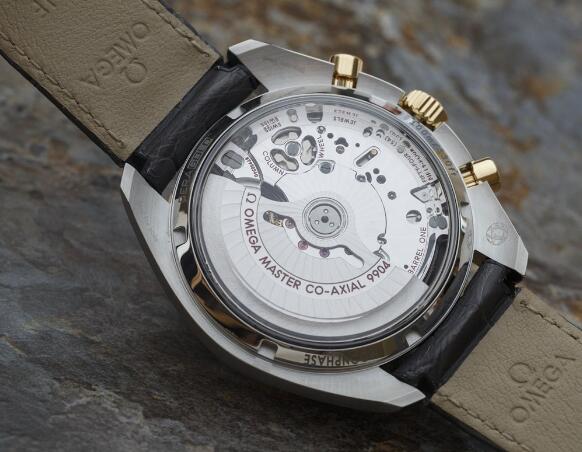 The movement could be viewed through the transparent caseback.